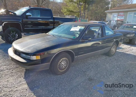 1989 Oldsmobile Cutlass Supreme из США, поврежденный, VIN 1G3WH14W6KD363132